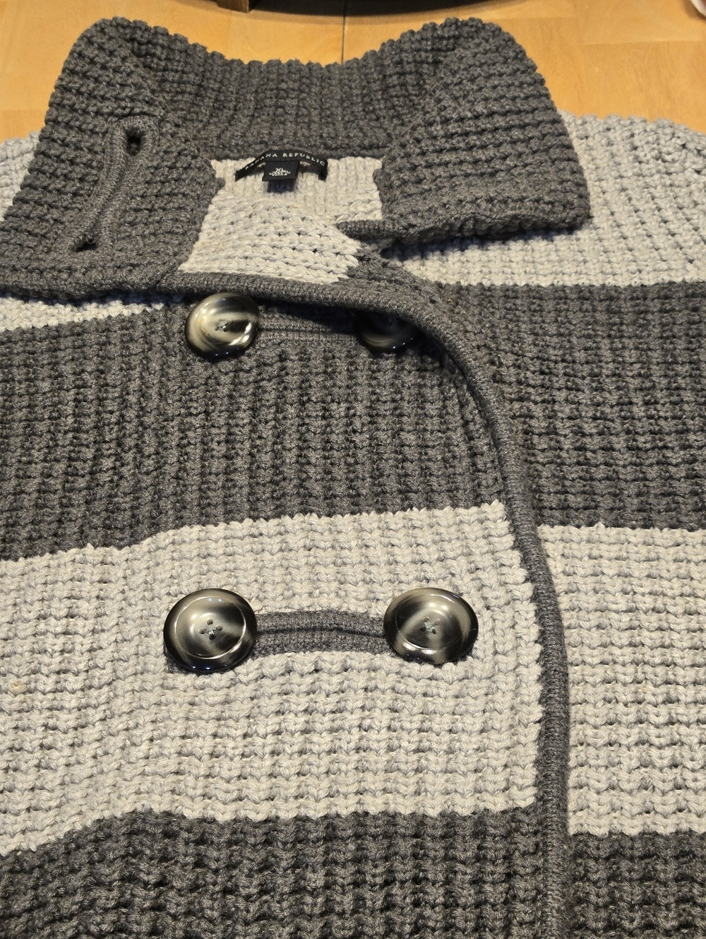 Banana Republic Double Breasted Thick Knit Sweater - Size XL - Cotton And Wool - Picture 2 of 11